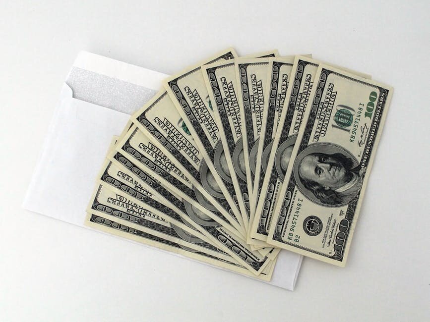 100 dollar bills